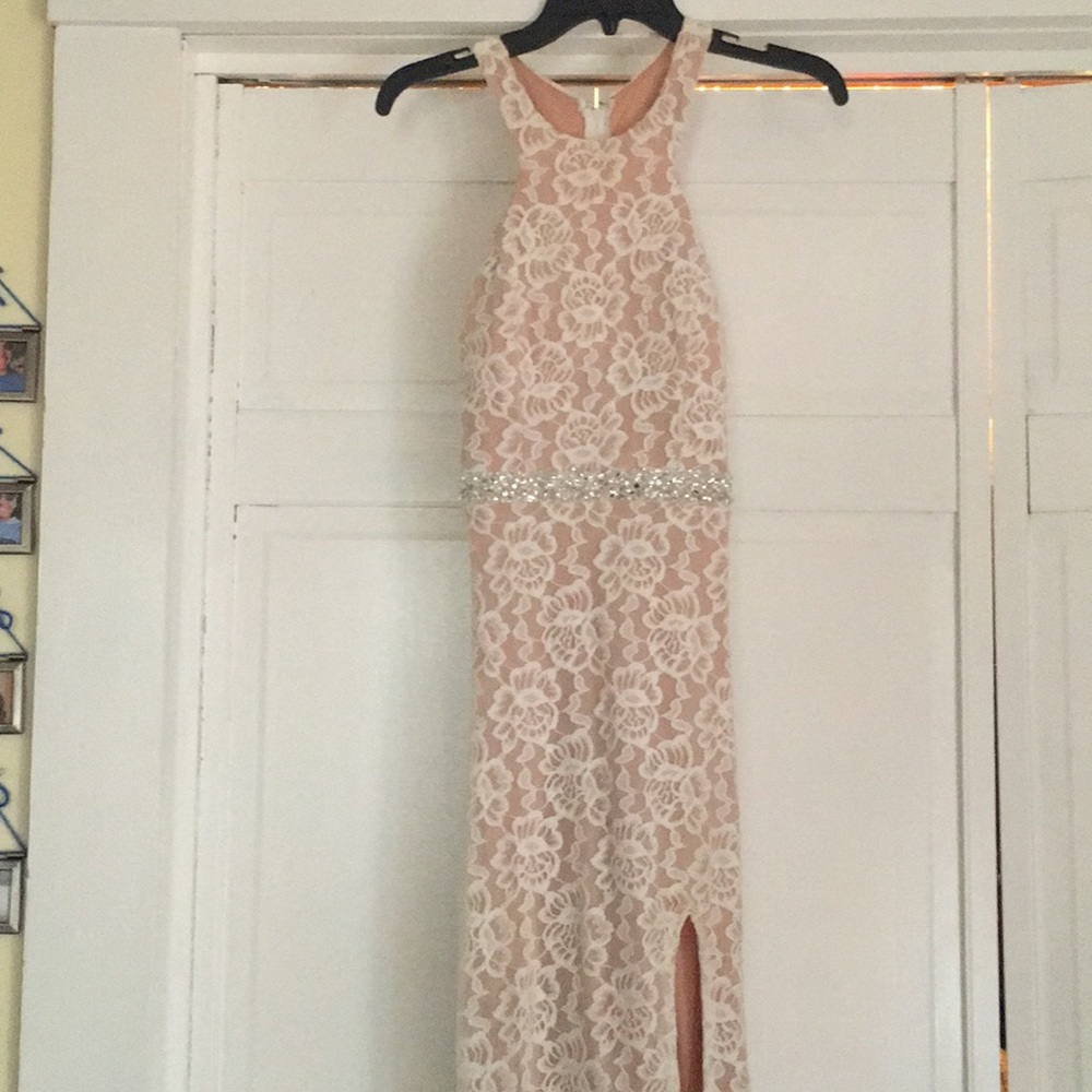 Floor length dress/gown form fitting
